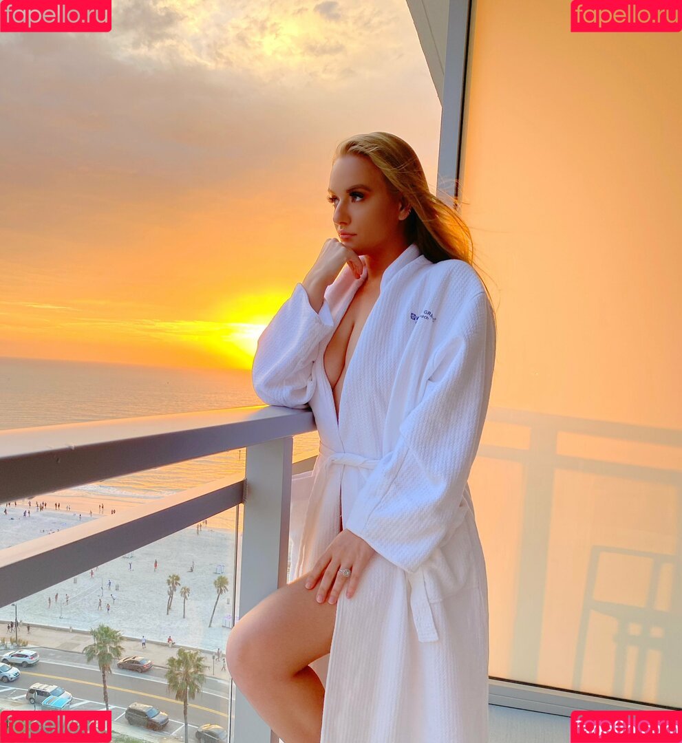 baddangel Onlyfans Photo Gallery 