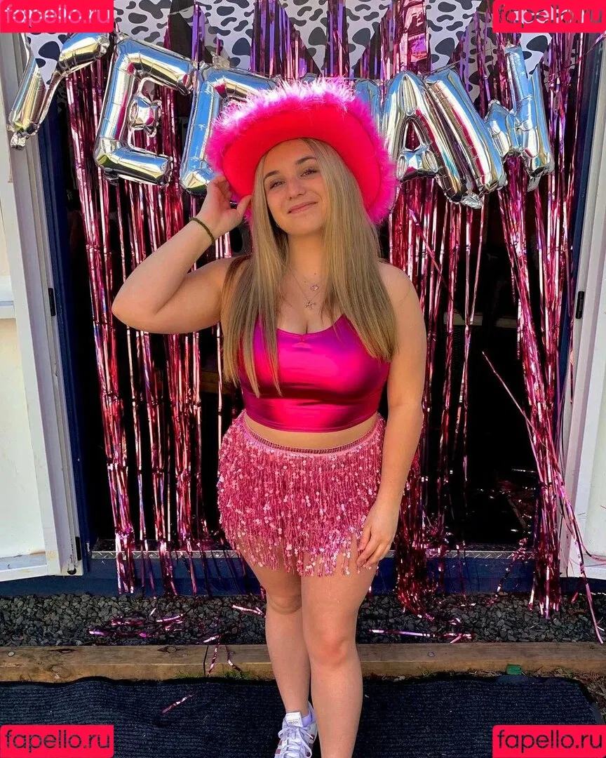 kate.s Onlyfans Photo Gallery 