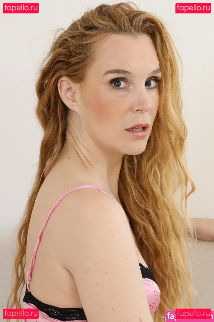 Ariel Anderssen Onlyfans Photo Gallery 