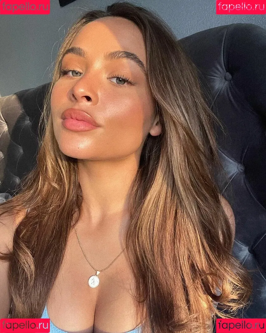 Clo Lloyd Onlyfans Photo Gallery 