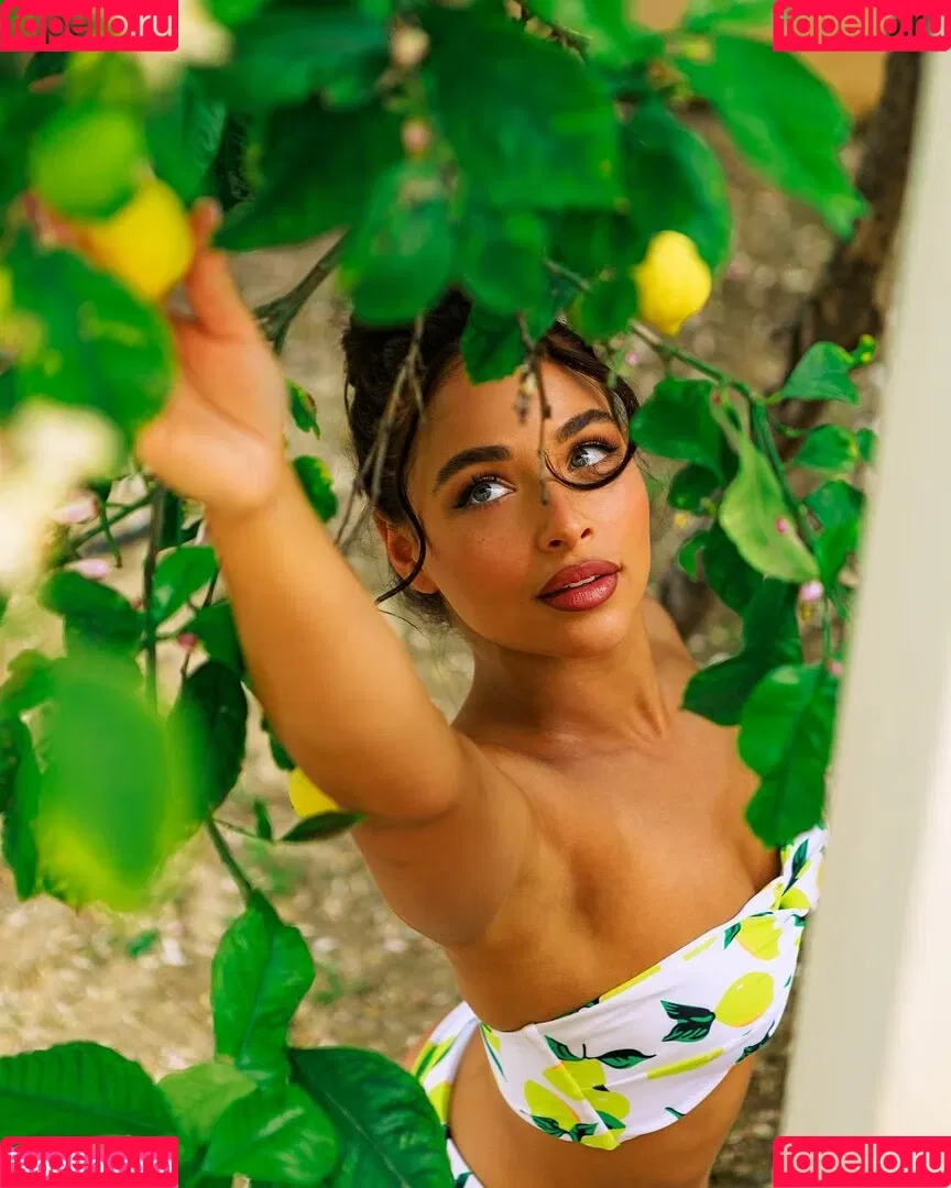 Clo Lloyd Onlyfans Photo Gallery 