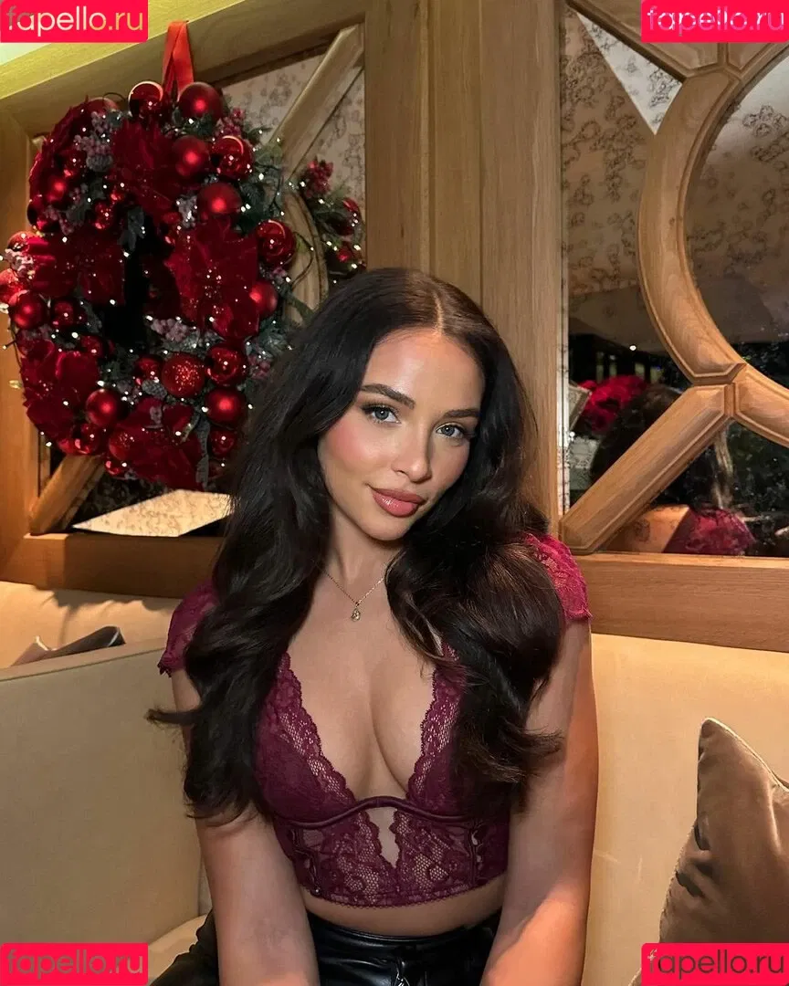 Clo Lloyd Onlyfans Photo Gallery 