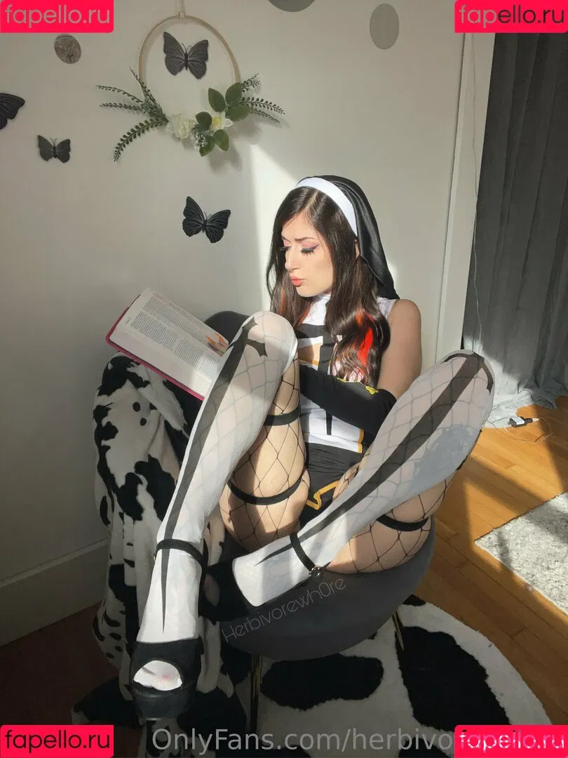 herbivorewh0re Onlyfans Photo Gallery 