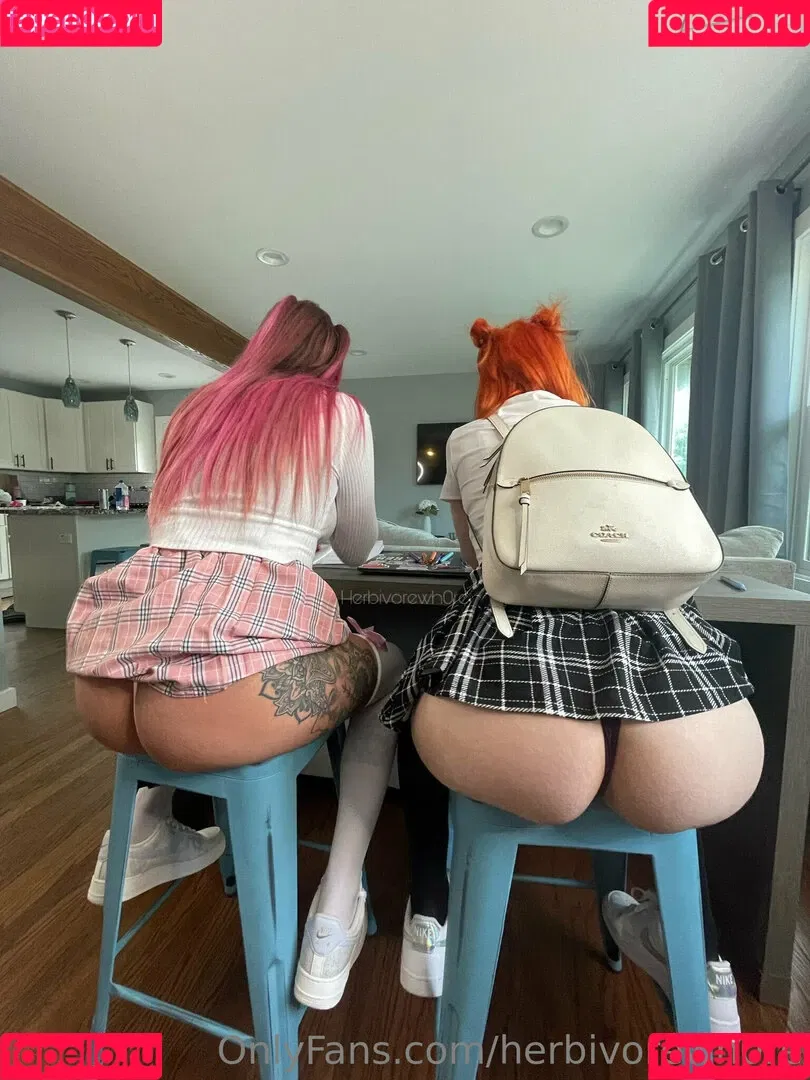 herbivorewh0re Onlyfans Photo Gallery 