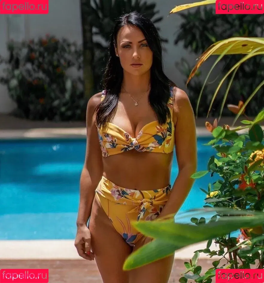 Tenille Dashwood Onlyfans Photo Gallery 