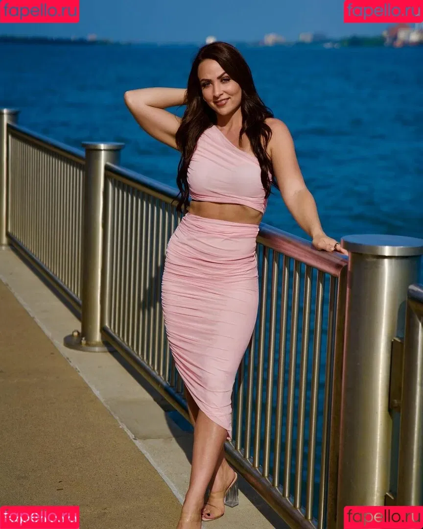 Tenille Dashwood Onlyfans Photo Gallery 