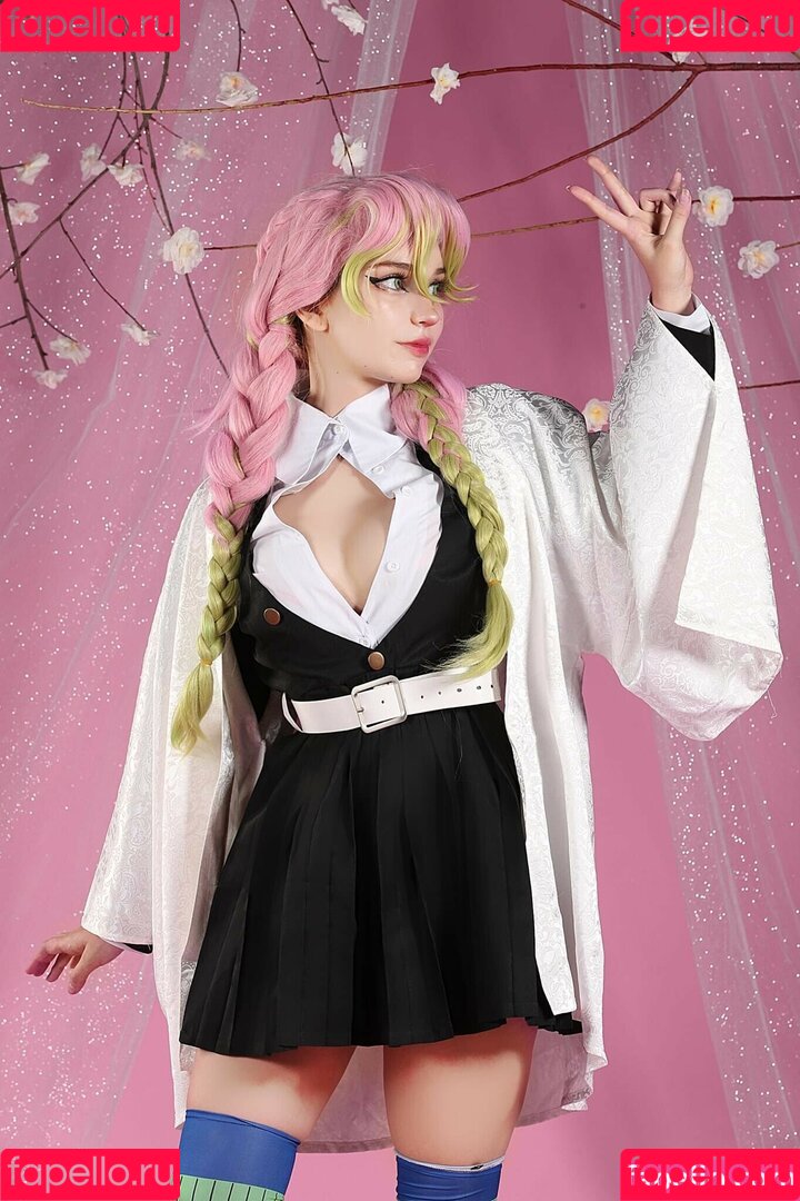 Aiko Love U Onlyfans Photo Gallery 