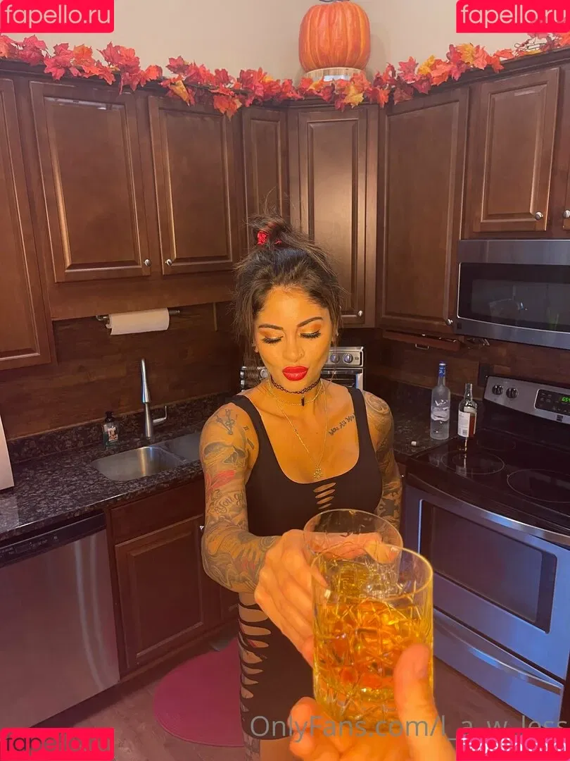 lena_law_less Onlyfans Photo Gallery 