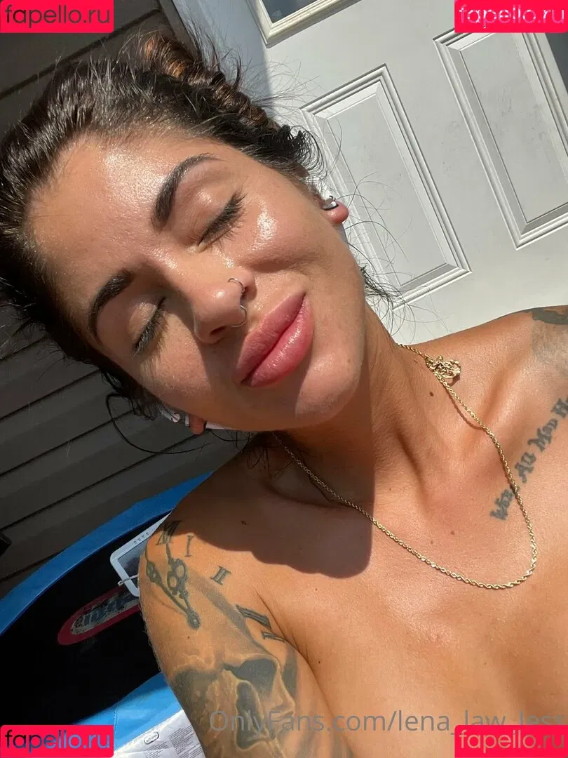 lena_law_less Onlyfans Photo Gallery 