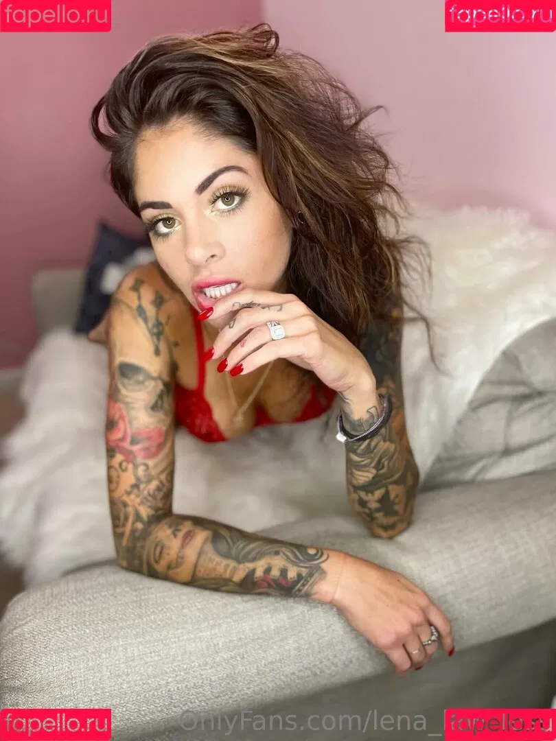 lena_law_less Onlyfans Photo Gallery 