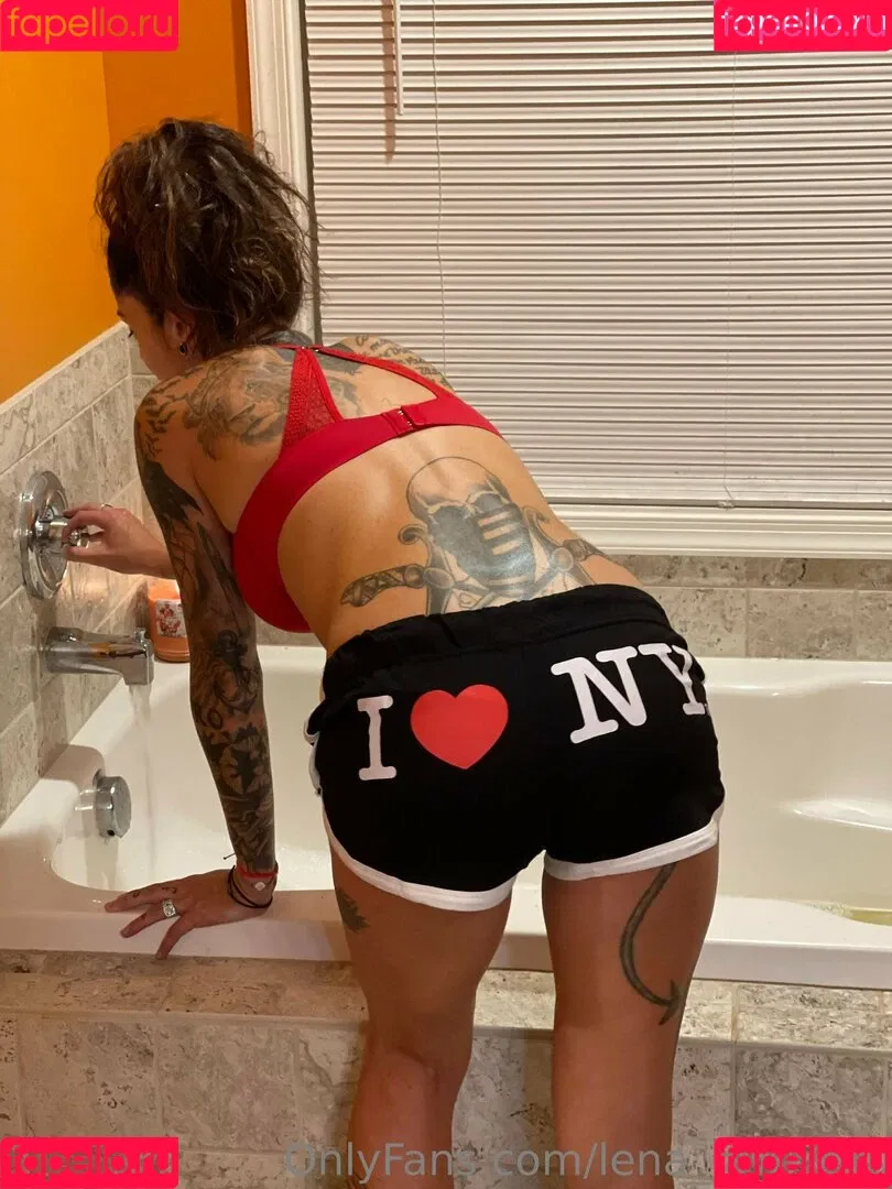 lena_law_less Onlyfans Photo Gallery 