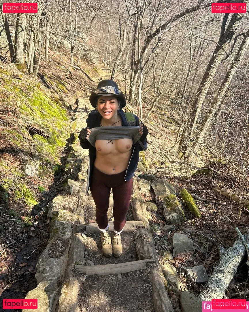 lena_law_less Onlyfans Photo Gallery 