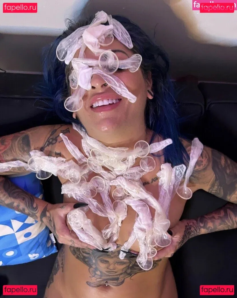 lena_law_less Onlyfans Photo Gallery 