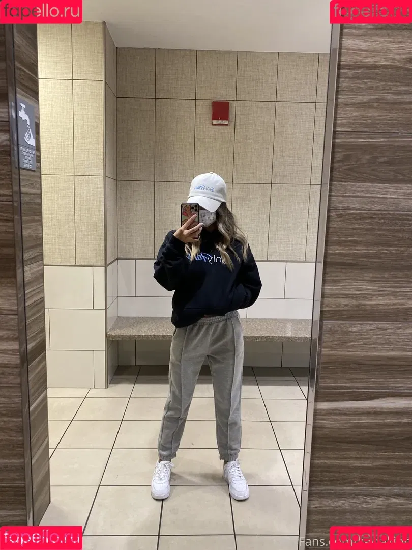 tinyyyk Onlyfans Photo Gallery 