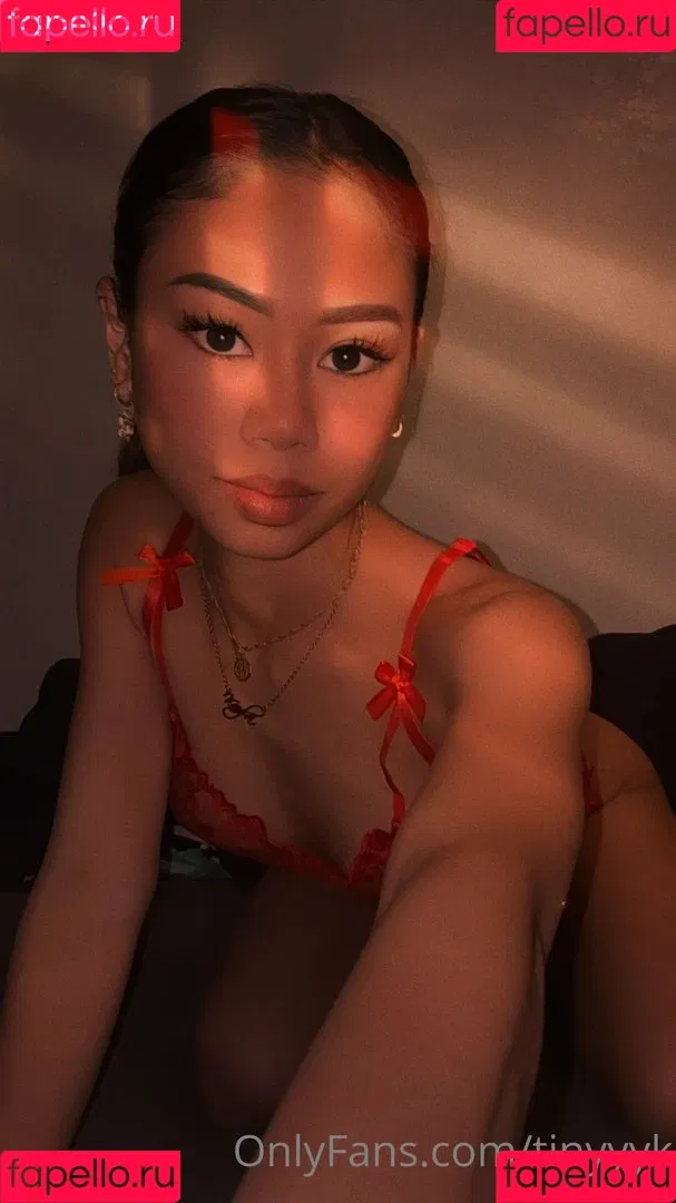 tinyyyk Onlyfans Photo Gallery 