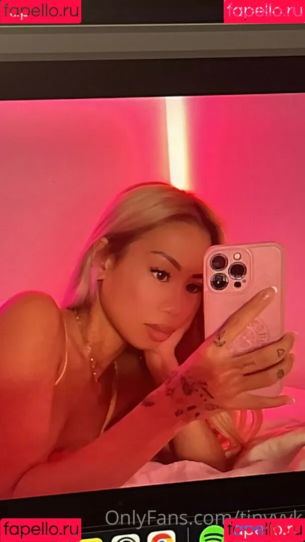 tinyyyk Onlyfans Photo Gallery 