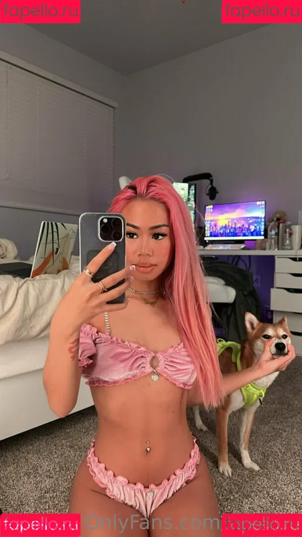 tinyyyk Onlyfans Photo Gallery 
