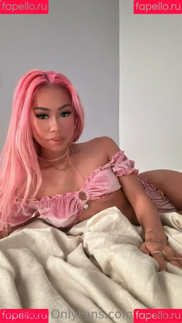 tinyyyk Onlyfans Photo Gallery 