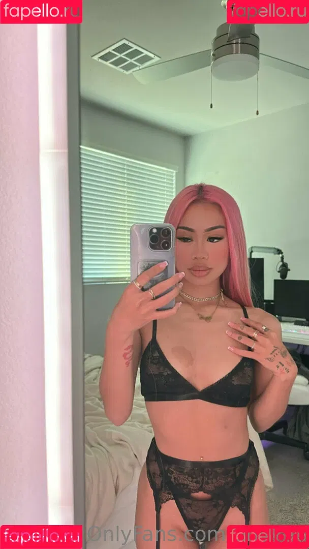 tinyyyk Onlyfans Photo Gallery 