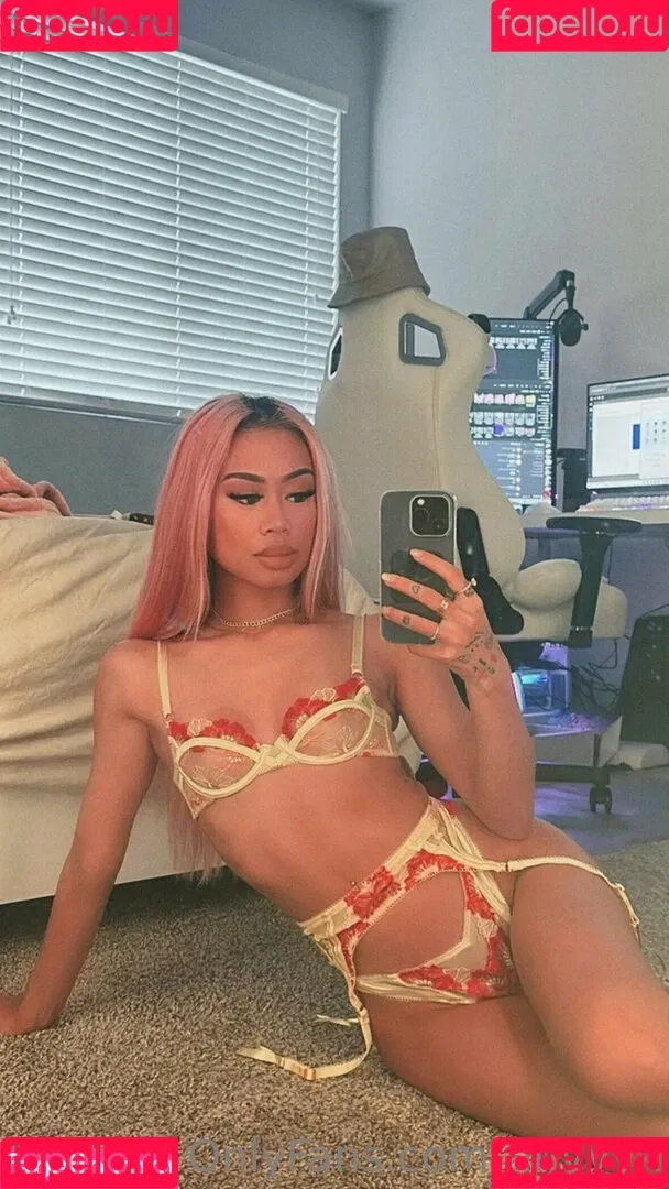 tinyyyk Onlyfans Photo Gallery 