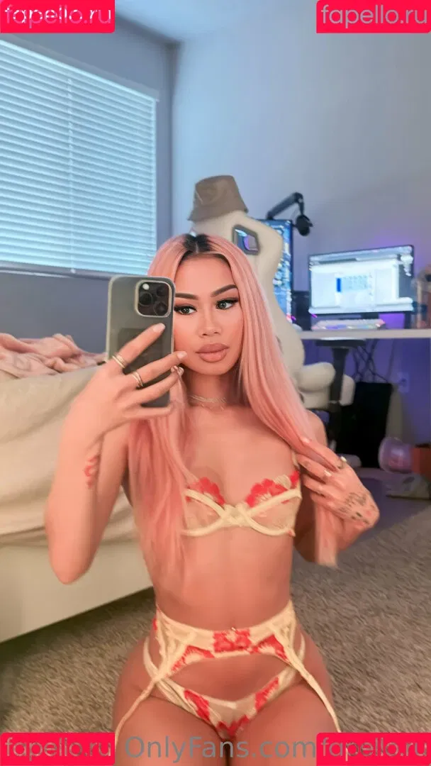 tinyyyk Onlyfans Photo Gallery 