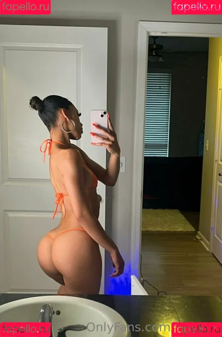 tinyyyk Onlyfans Photo Gallery 