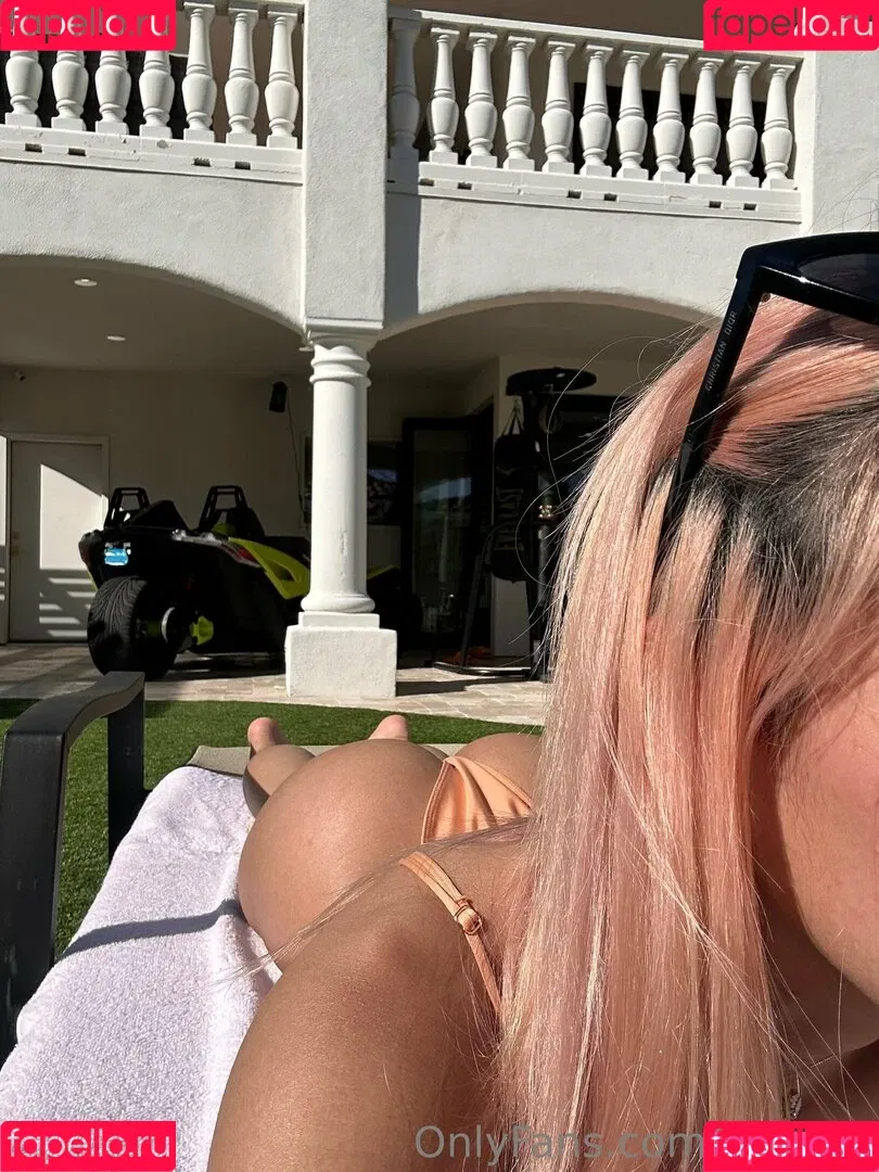 tinyyyk Onlyfans Photo Gallery 