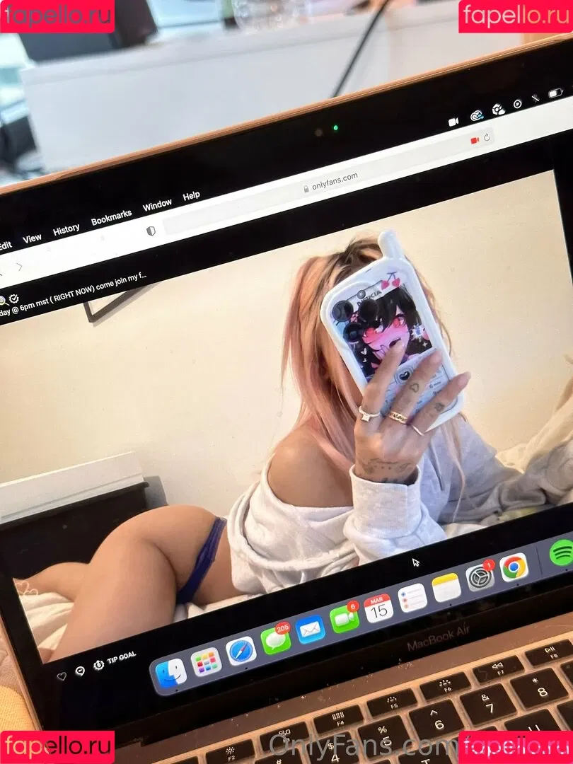 tinyyyk Onlyfans Photo Gallery 