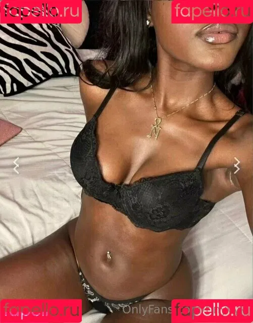 tinyyyk Onlyfans Photo Gallery 
