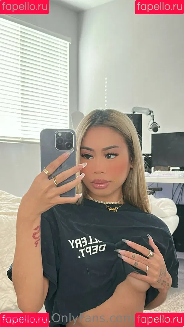 tinyyyk Onlyfans Photo Gallery 