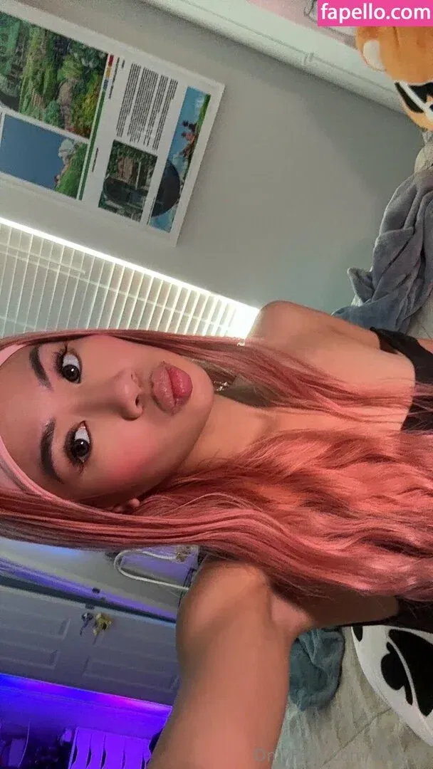 tinyyyk Onlyfans Photo Gallery 