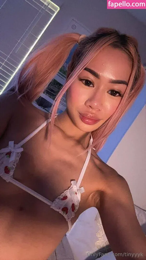 tinyyyk Onlyfans Photo Gallery 