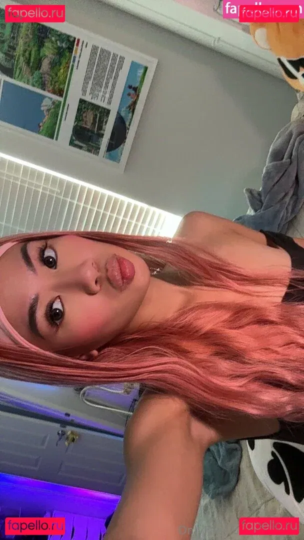 tinyyyk Onlyfans Photo Gallery 