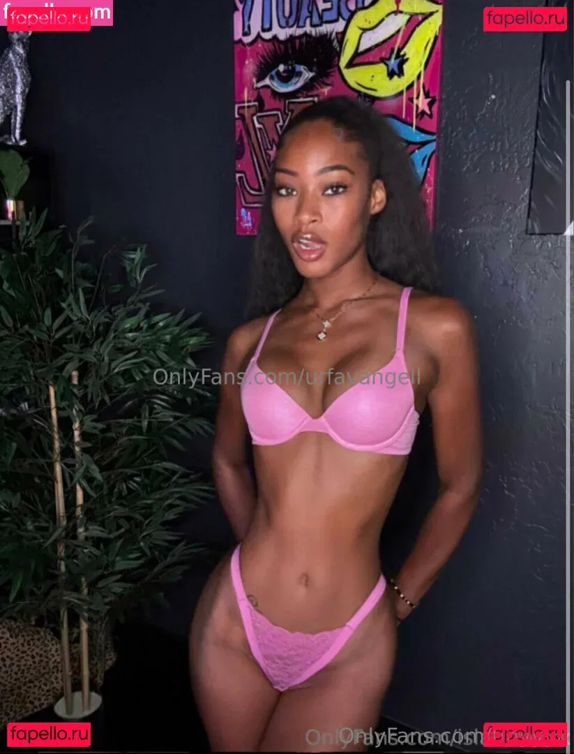 tinyyyk Onlyfans Photo Gallery 