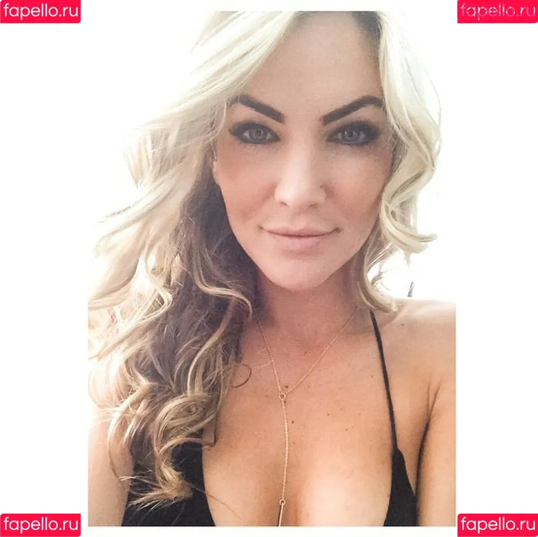 Casi Davies Onlyfans Photo Gallery 