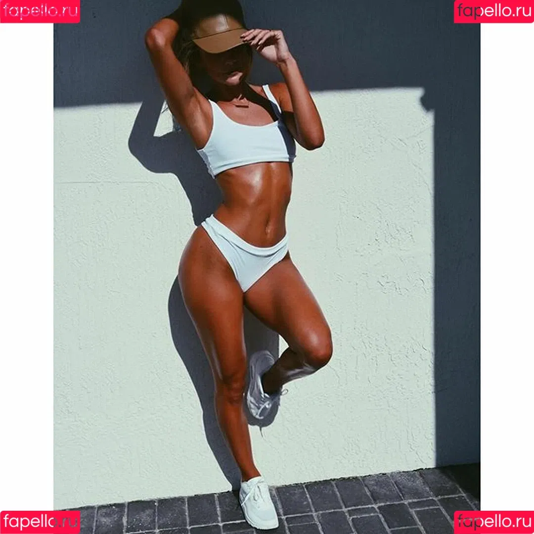 Casi Davies Onlyfans Photo Gallery 