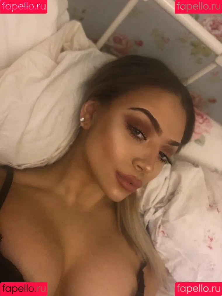 Kate Isobel Daisy Onlyfans Photo Gallery 