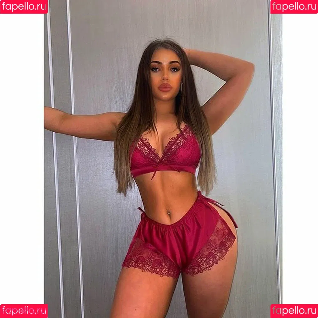 Kate Isobel Daisy Onlyfans Photo Gallery 