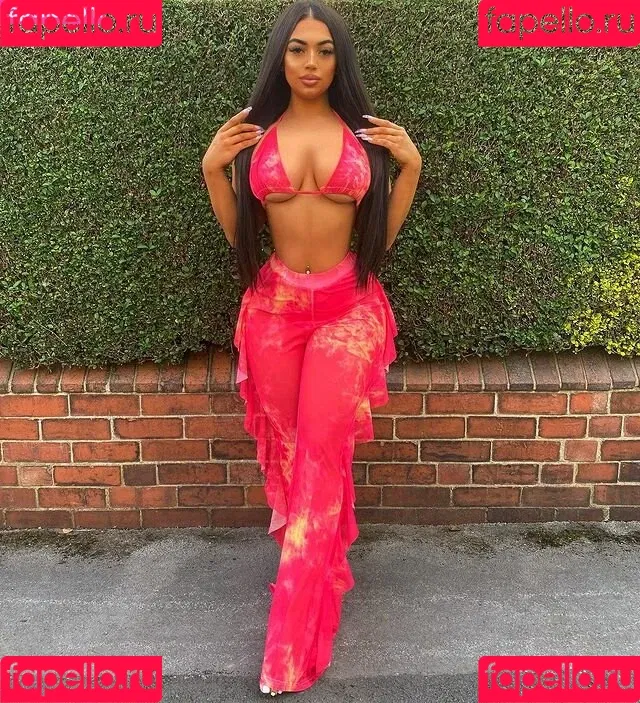 Kate Isobel Daisy Onlyfans Photo Gallery 