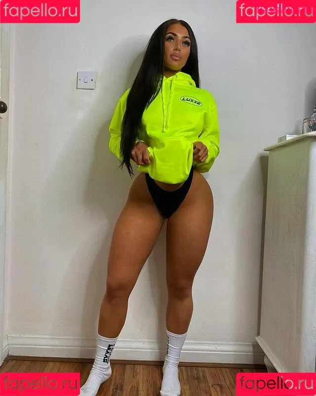 Kate Isobel Daisy Onlyfans Photo Gallery 
