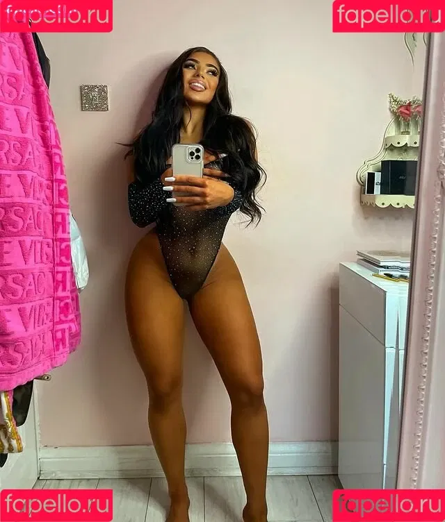 Kate Isobel Daisy Onlyfans Photo Gallery 