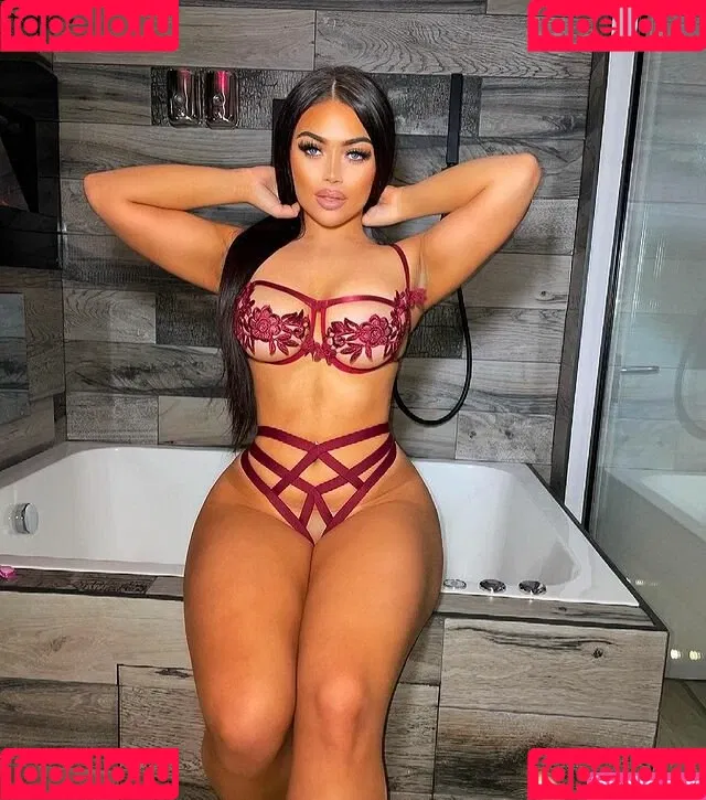 Kate Isobel Daisy Onlyfans Photo Gallery 