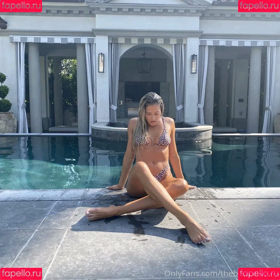 Kelly Kelly Onlyfans Photo Gallery 