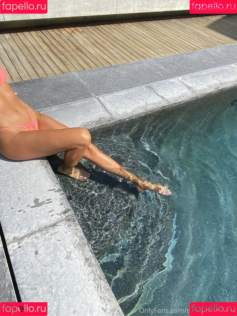 Kelly Kelly Onlyfans Photo Gallery 
