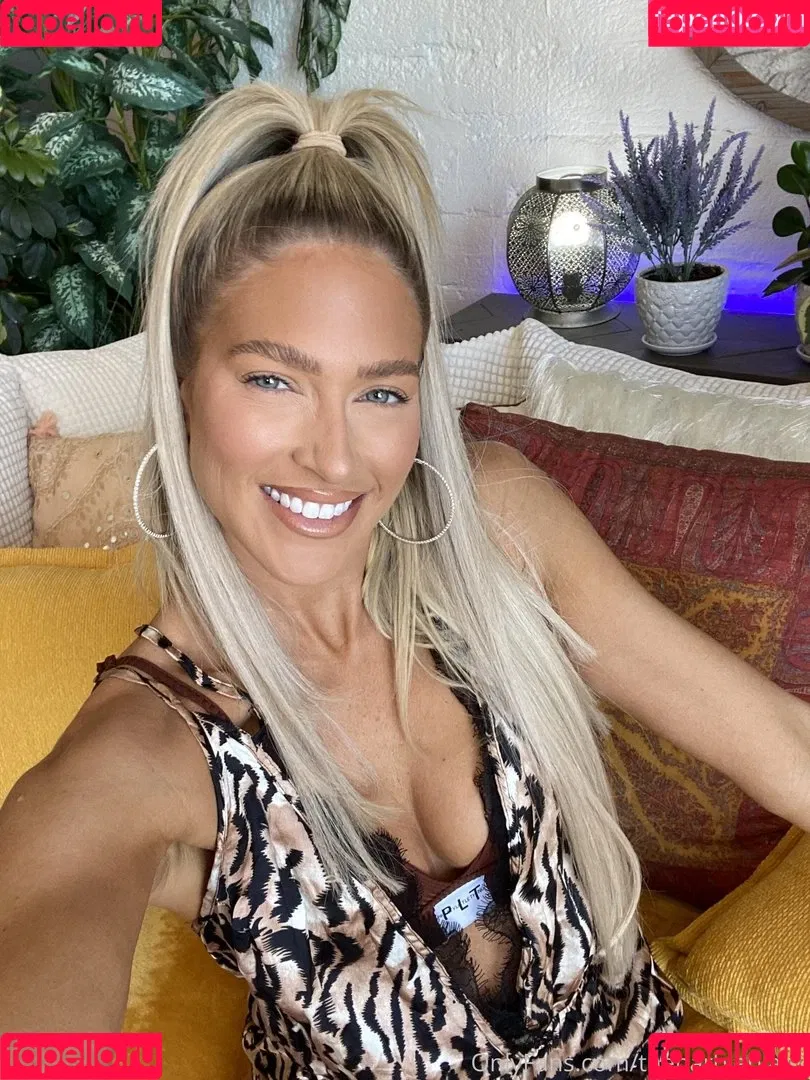Kelly Kelly Onlyfans Photo Gallery 