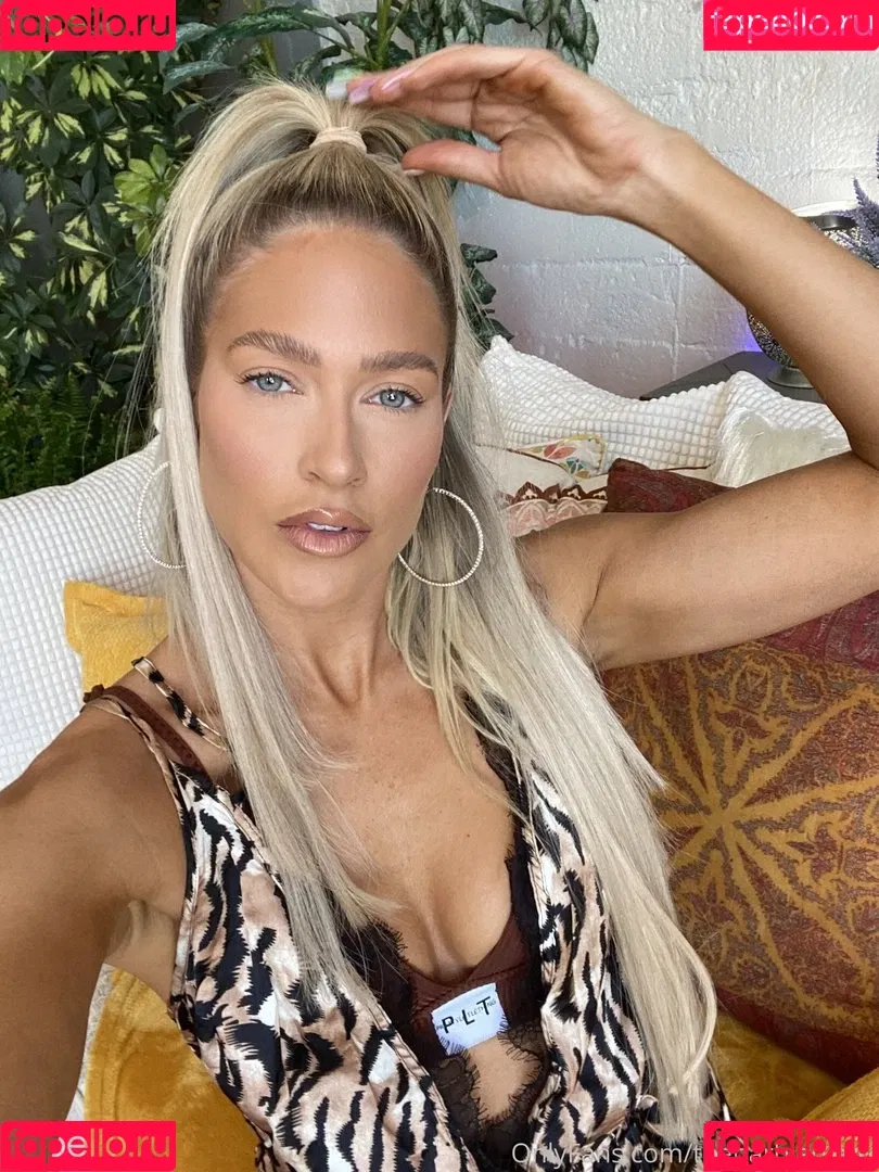 Kelly Kelly Onlyfans Photo Gallery 