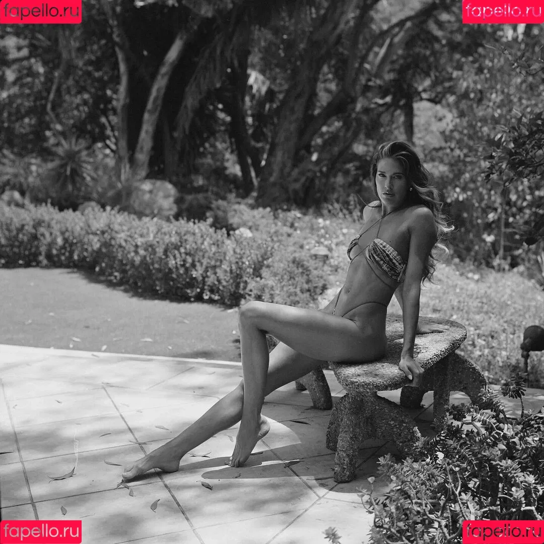 Kelly Kelly Onlyfans Photo Gallery 