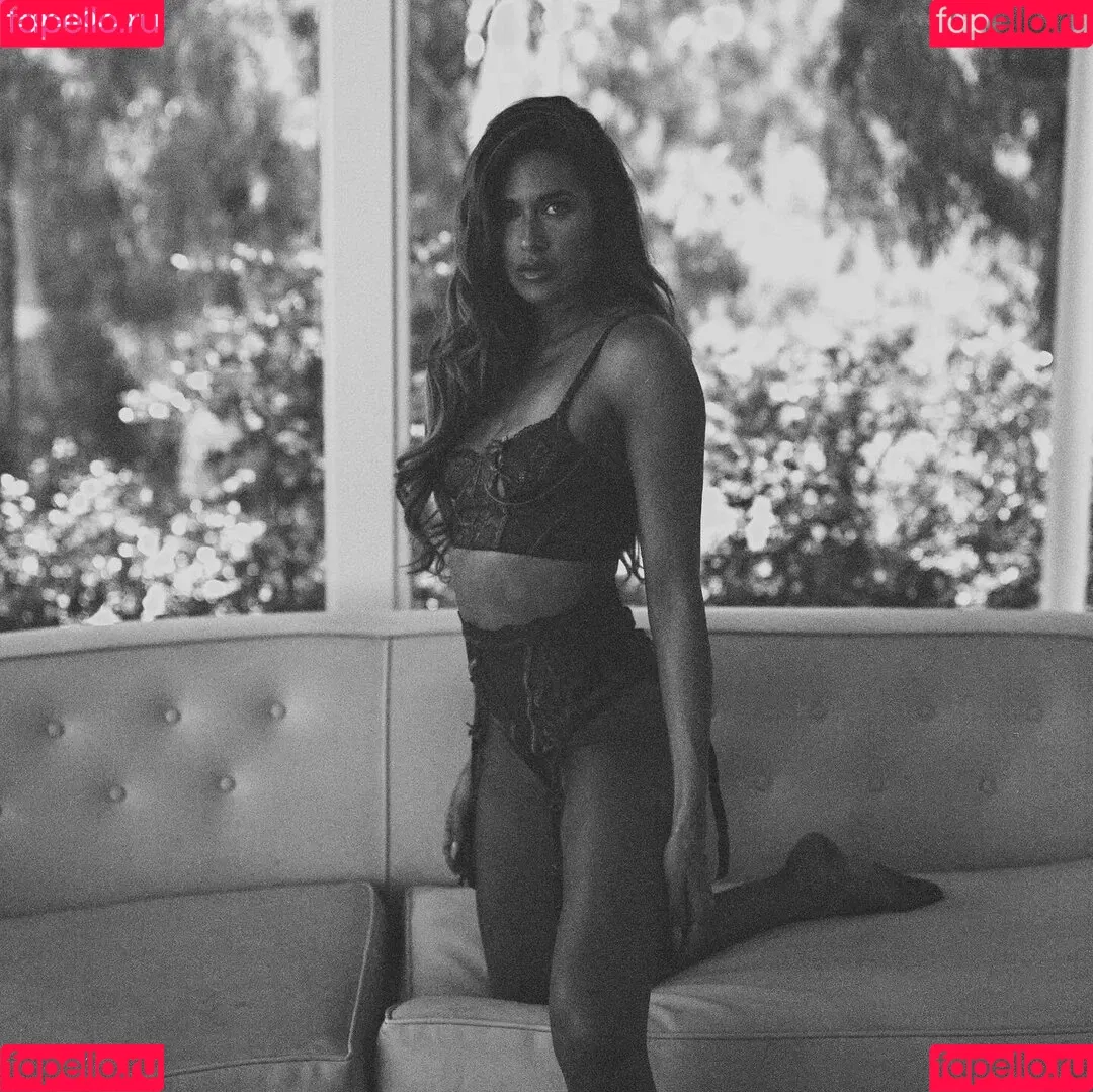 Kelly Kelly Onlyfans Photo Gallery 