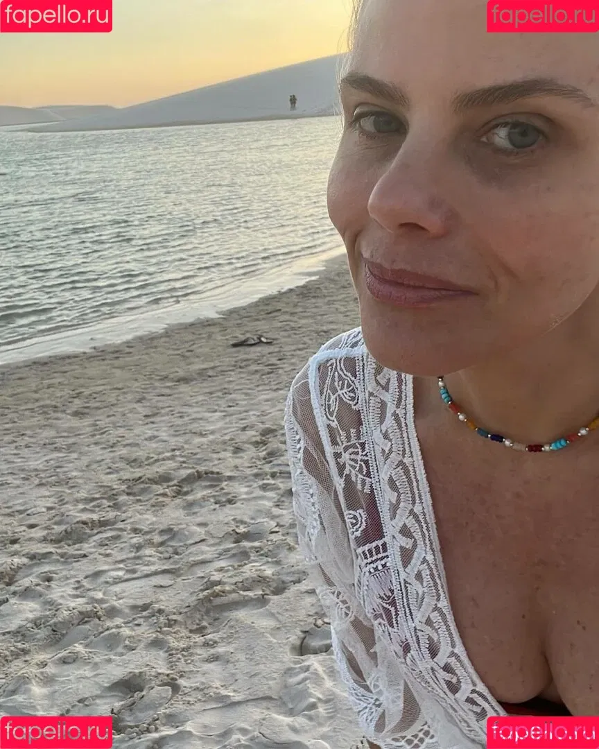 Maria Cândida Onlyfans Photo Gallery 
