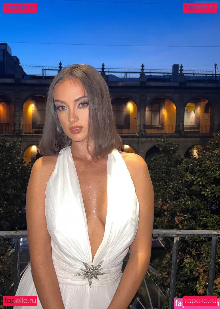 Maria Cândida Onlyfans Photo Gallery 